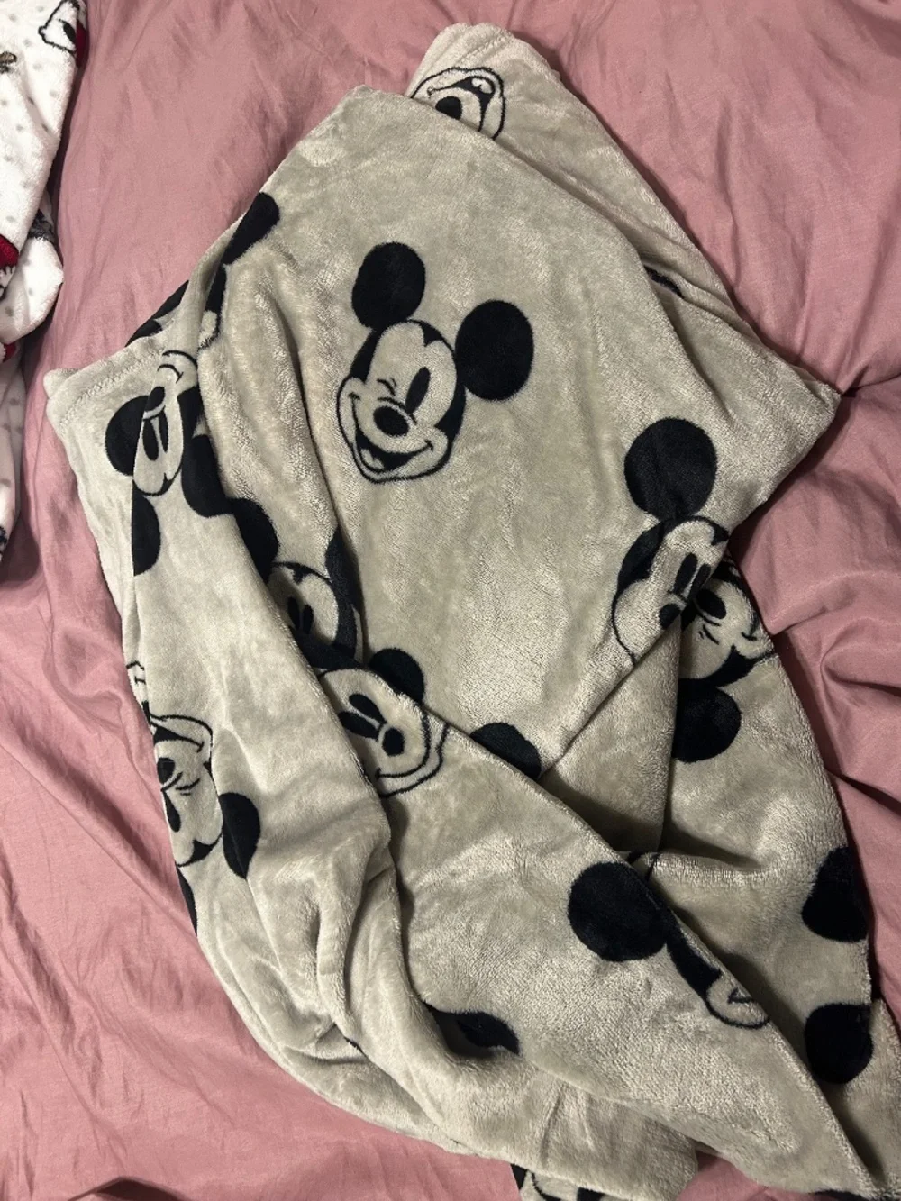 Queen Size Mickey Mouse Blanket